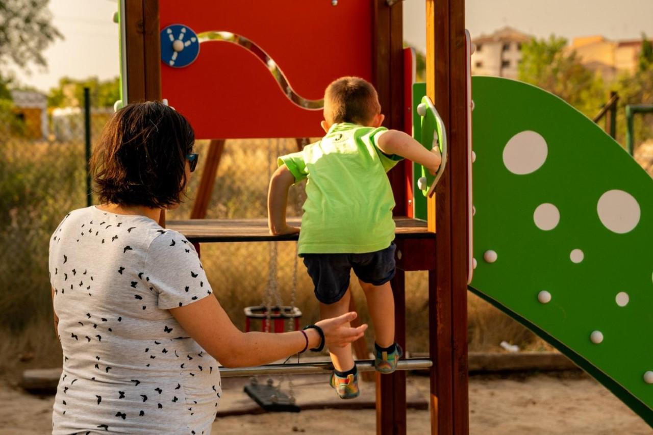 Slow Life Camping Venta Del Moro Eksteriør billede