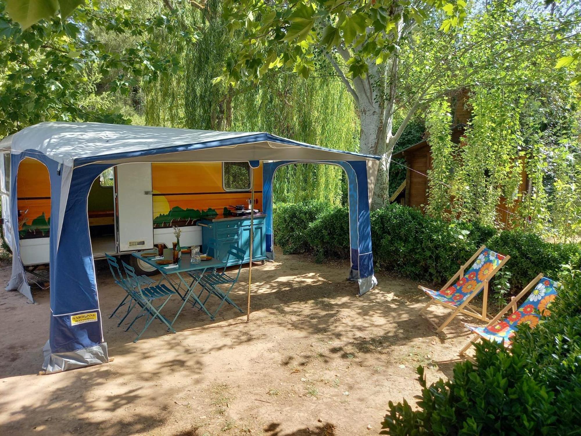 Slow Life Camping Venta Del Moro Eksteriør billede