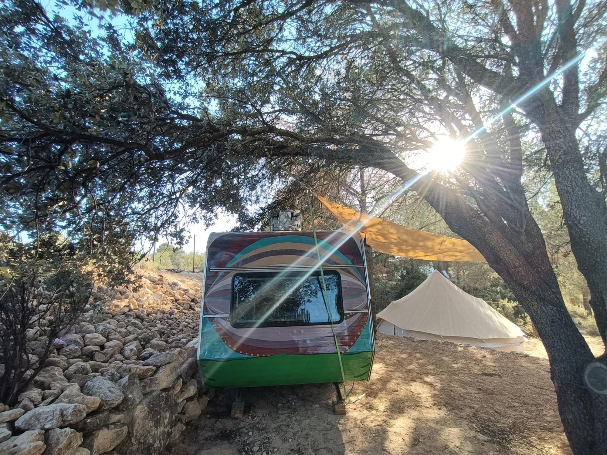 Slow Life Camping Venta Del Moro Eksteriør billede